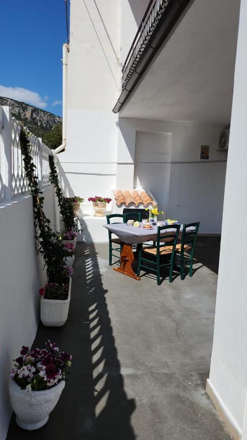 Zose - Casa Al Mare Apartment Cala Gonone Exterior photo